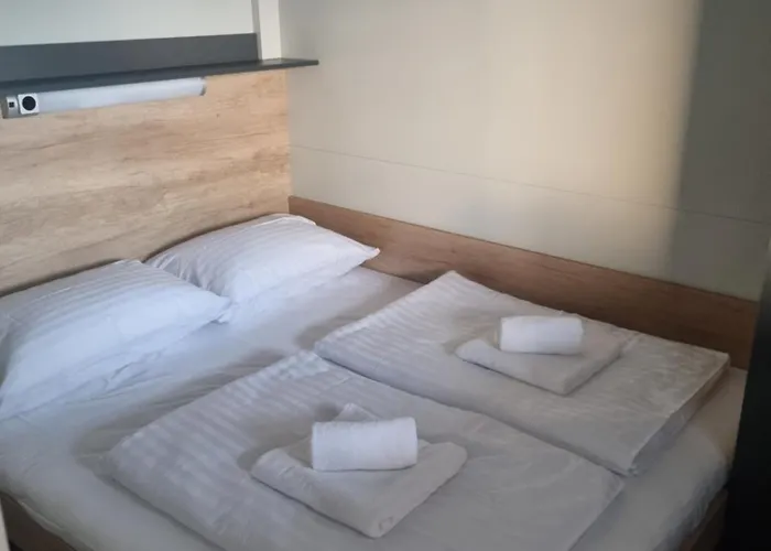 Hipo Camp - Mobil Sestrica * Pakoštane